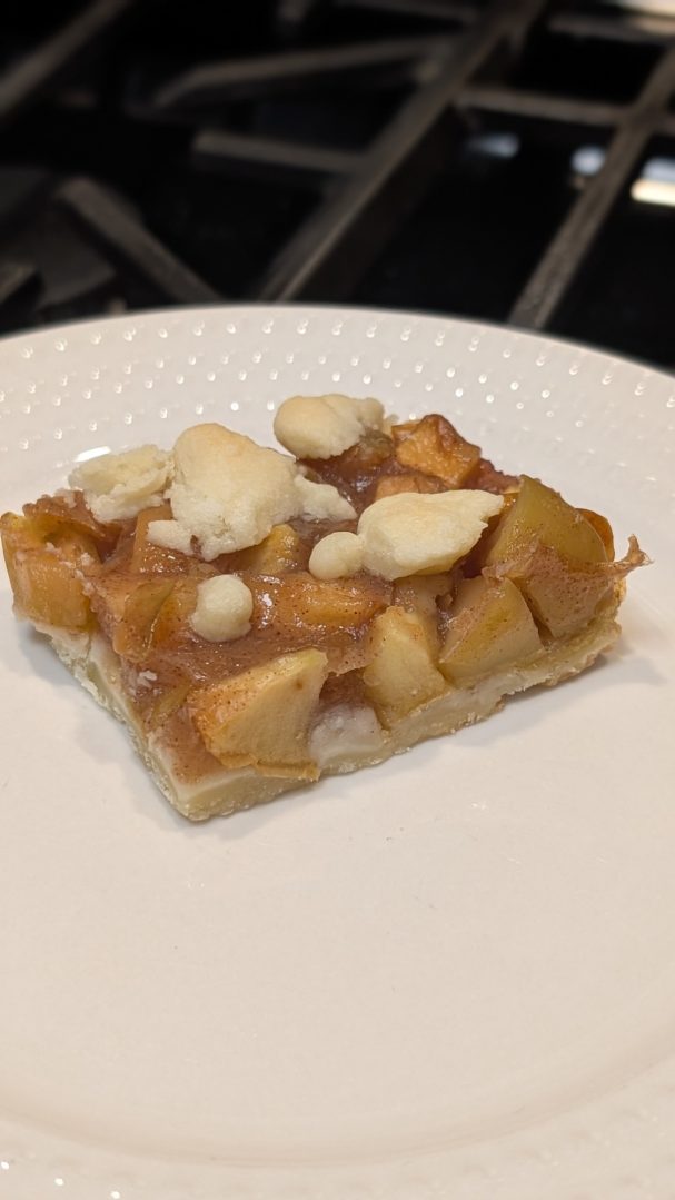 Apple Pie shortbread bars